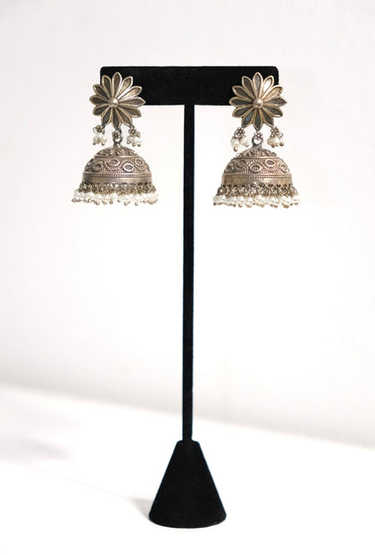 Aneeka Jhumkas