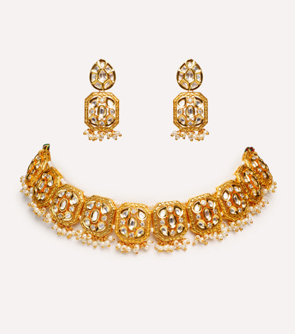 Jahzara Kundan Set